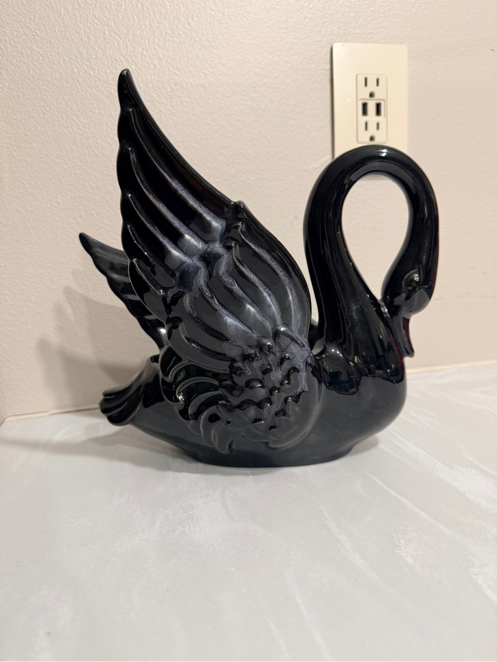 Vintage Ceramic Glazed Royal Haeger Art Deco Black w/ Marbling Swan Planter Vase